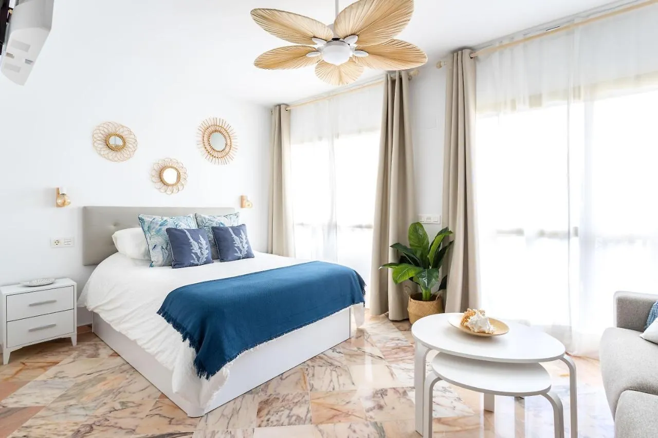 Oleholidays 316 Romana Playa Primera Linea Playa Marbella Apartment